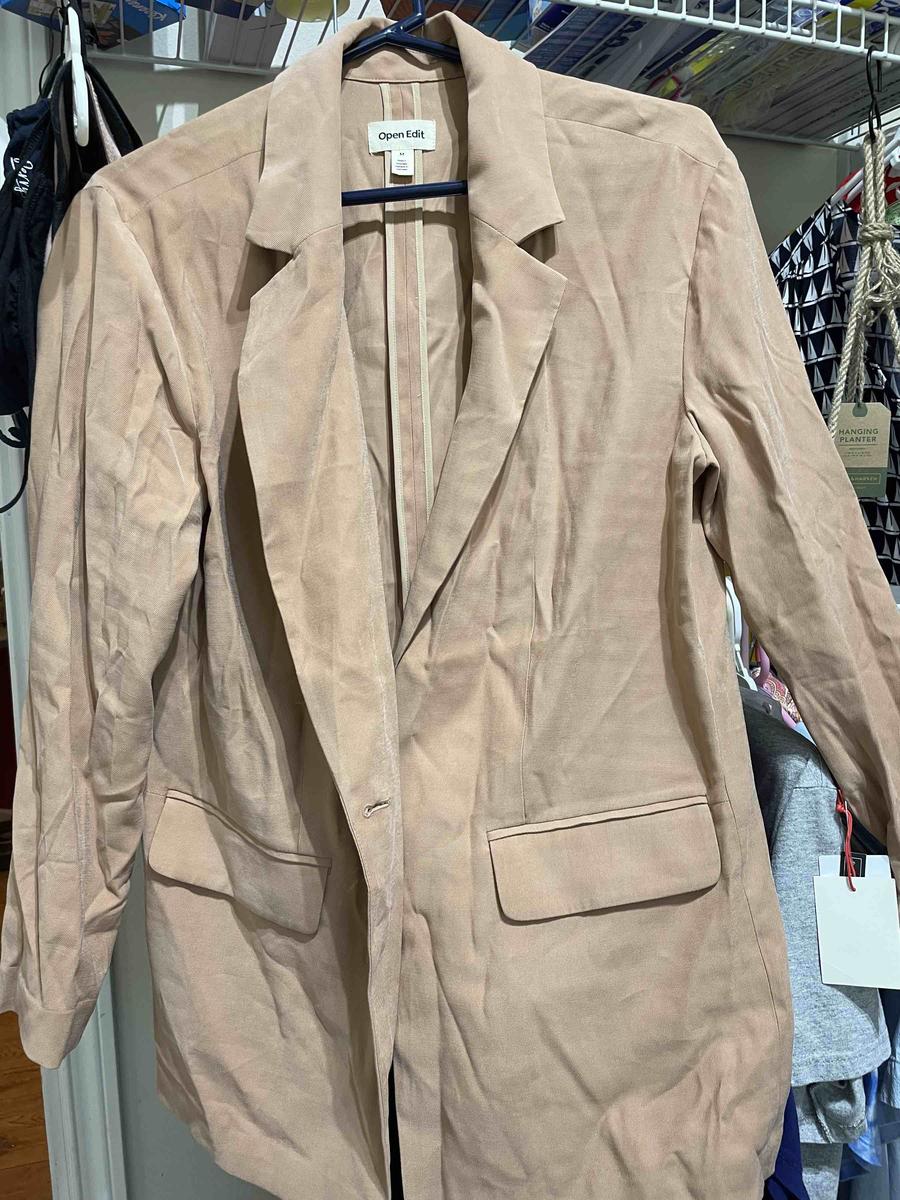 Review Thumbnail Image 0 209518895