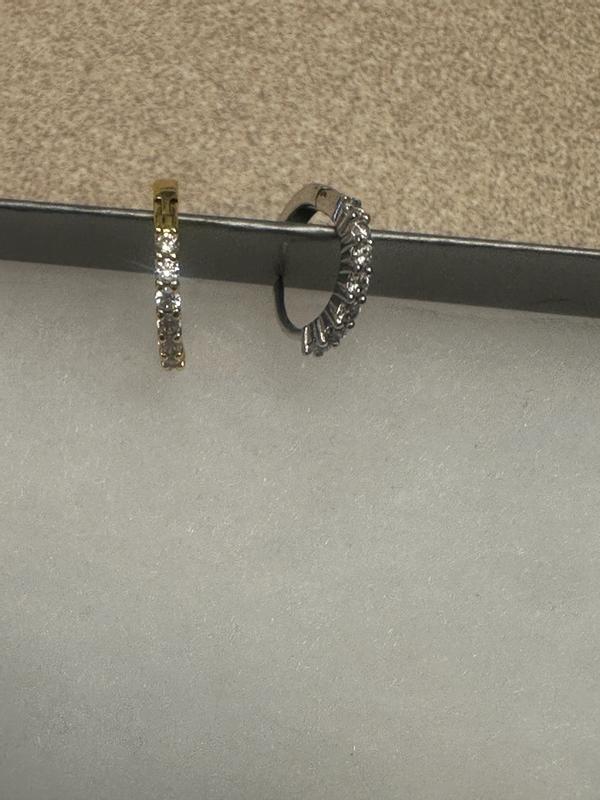 Customer photo for "Understated elegance"