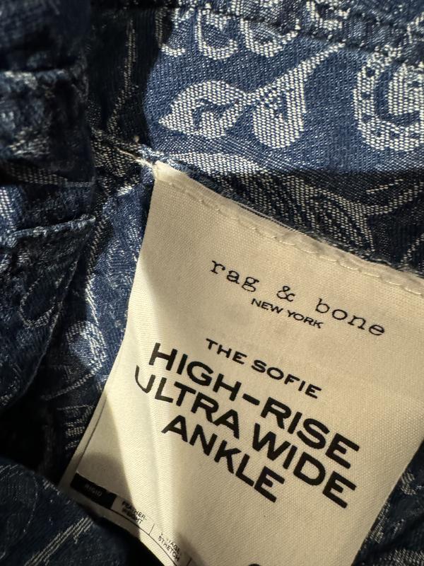 Review Thumbnail Image 0 237366393