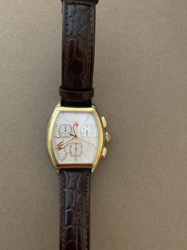 Customer photo for "Love the watch, hate the band"