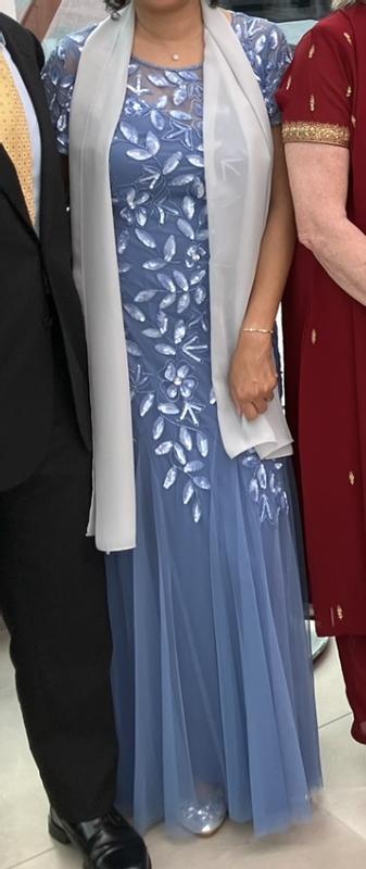 Customer photo for "Trumpet dress in blue"