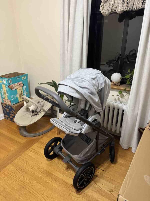 Customer photo for "BEAUTIFUL STROLLER"