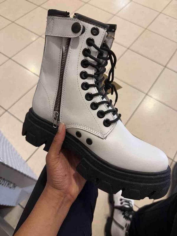 Review Thumbnail Image 1 244348811