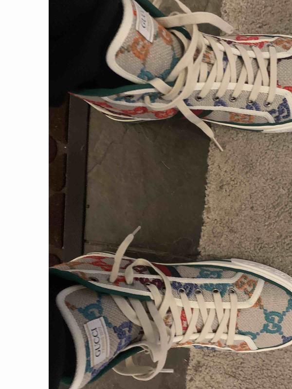 Review Thumbnail Image 0 215917376