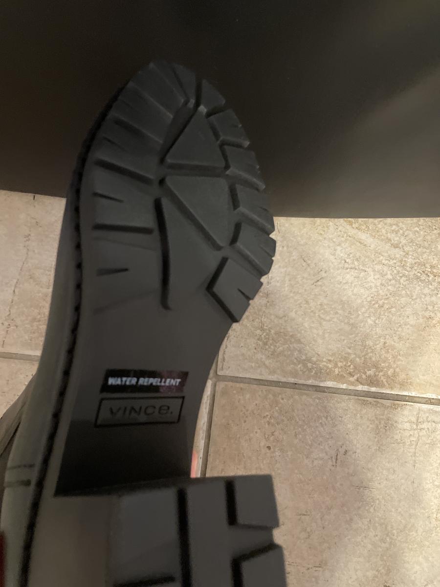 Customer photo for "Black leather"