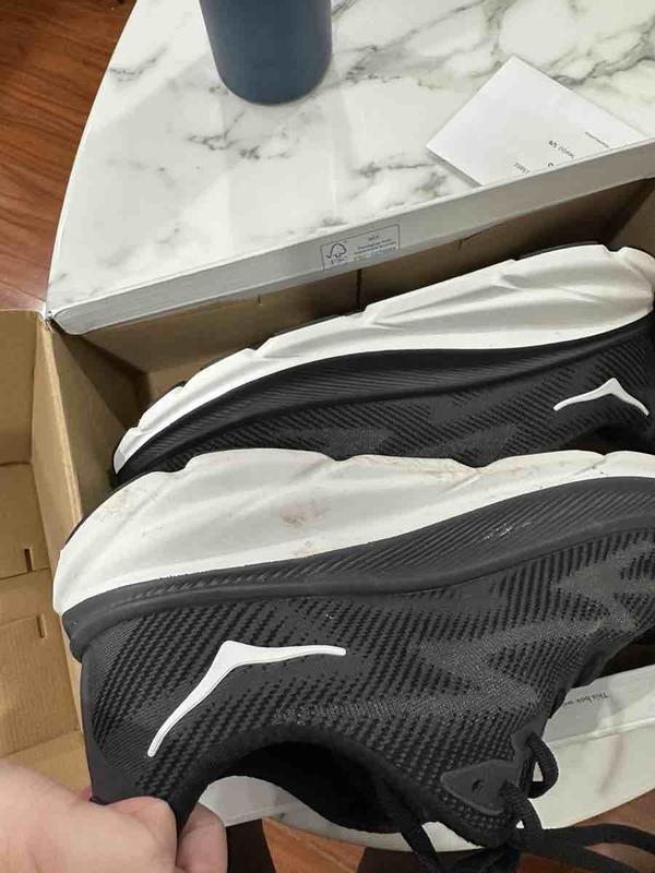 Customer photo for "They sent me used shoes?!"