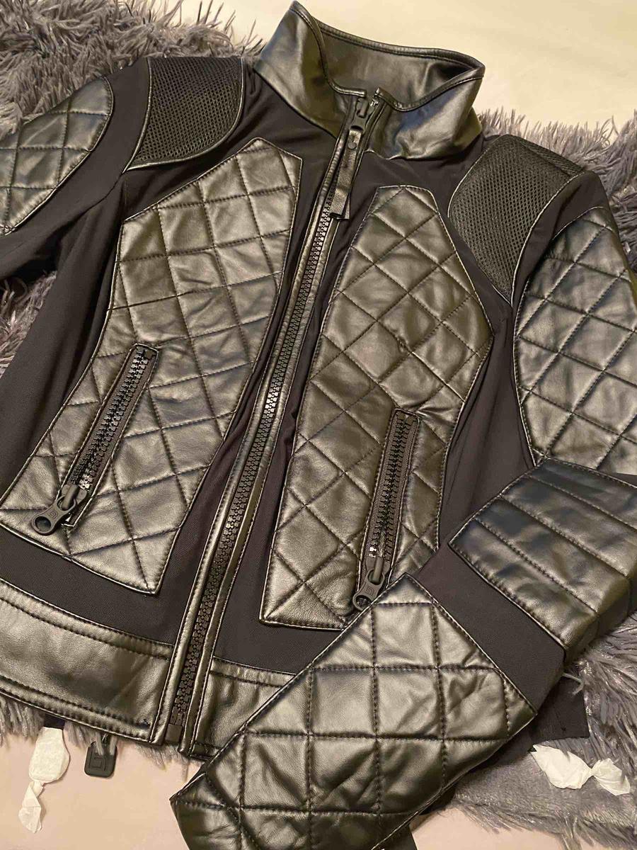 Review Thumbnail Image 0 205983133