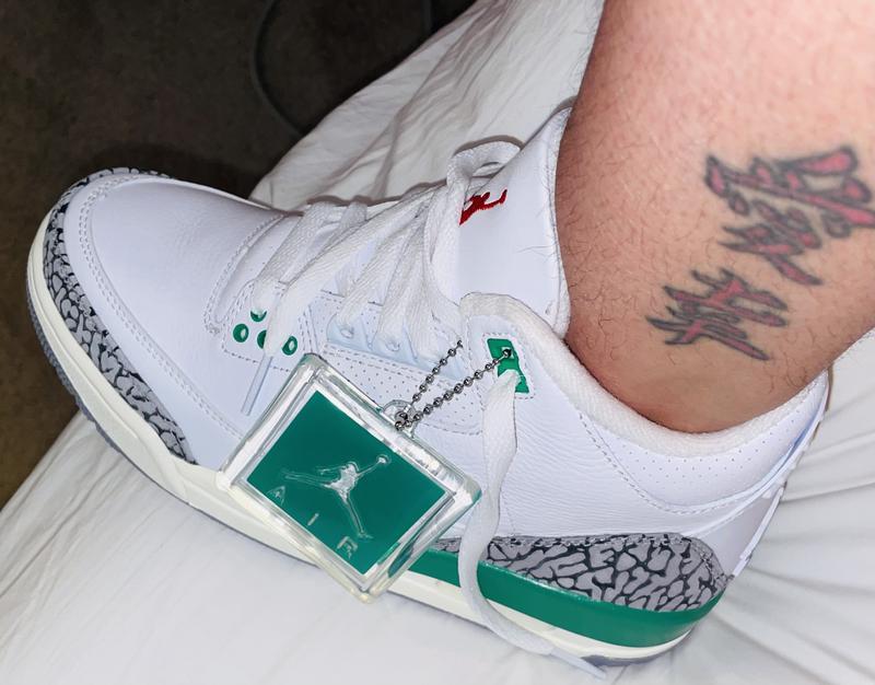 Review Thumbnail Image 0 225976803