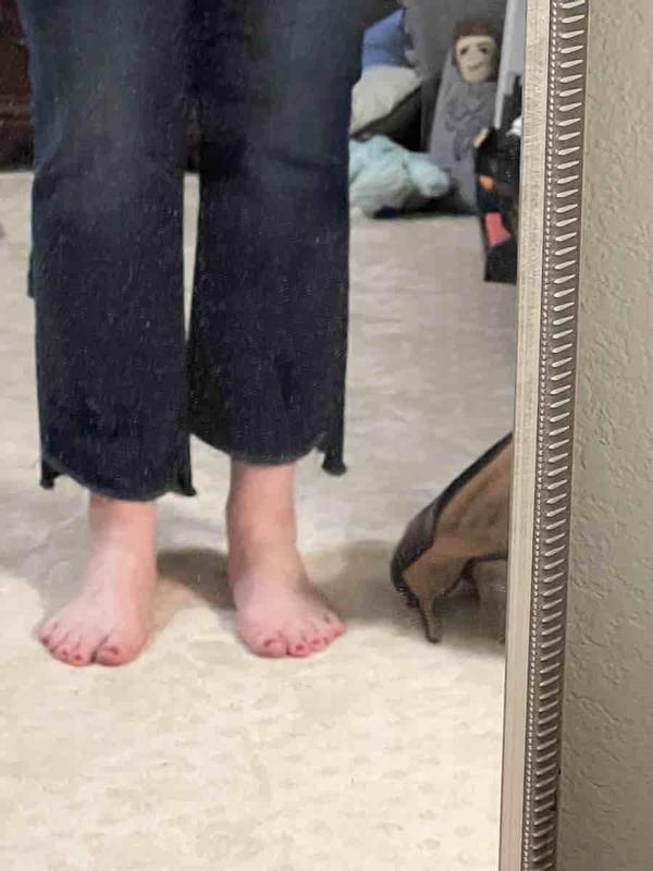 Customer photo for "Nice jeans;Bad alteration"
