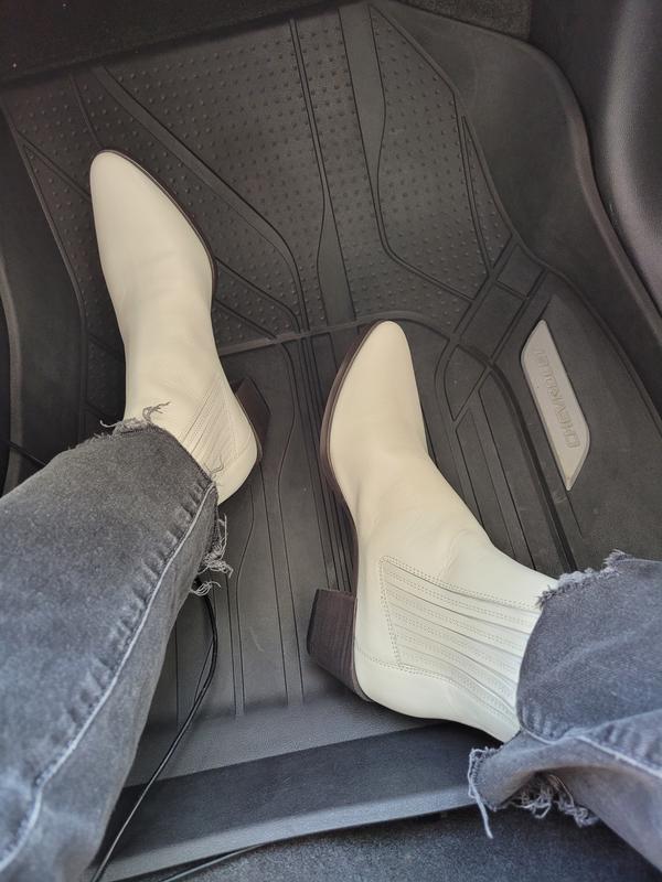 Customer photo for "I love these boots"