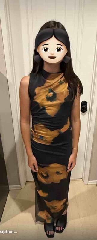 Customer photo for "gorgeous, runs small"