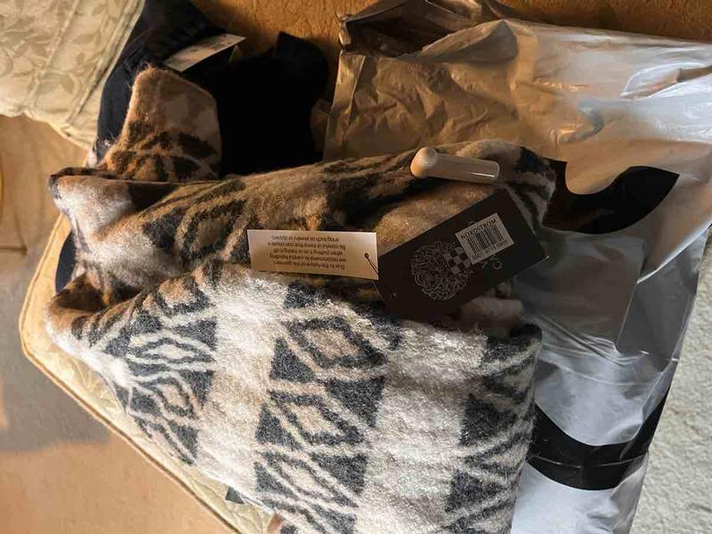 Review Thumbnail Image 0 246792901