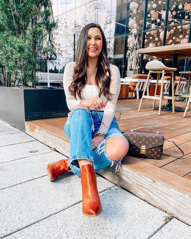 Review Thumbnail Image 0 215375900