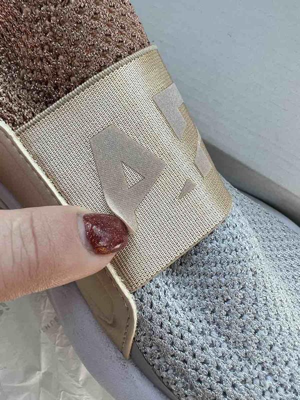 Review Thumbnail Image 0 215838026