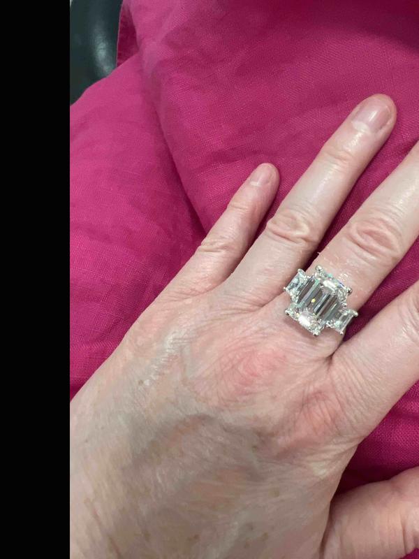 Review Thumbnail Image 0 244609620