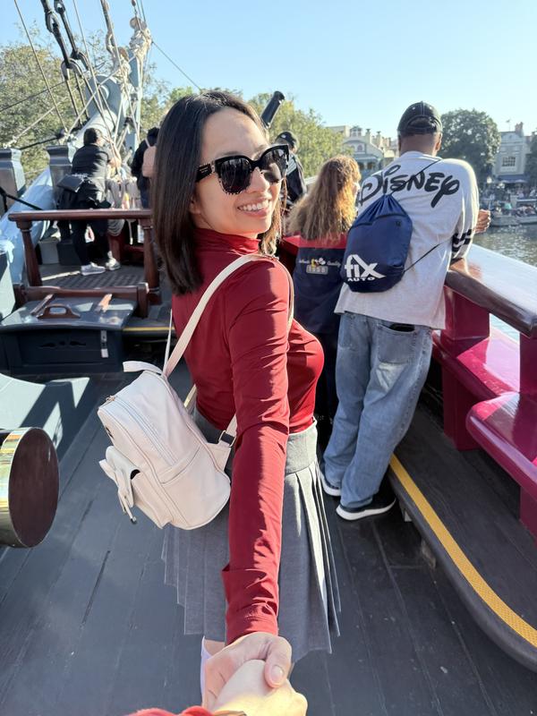 Review Thumbnail Image 0 237599364