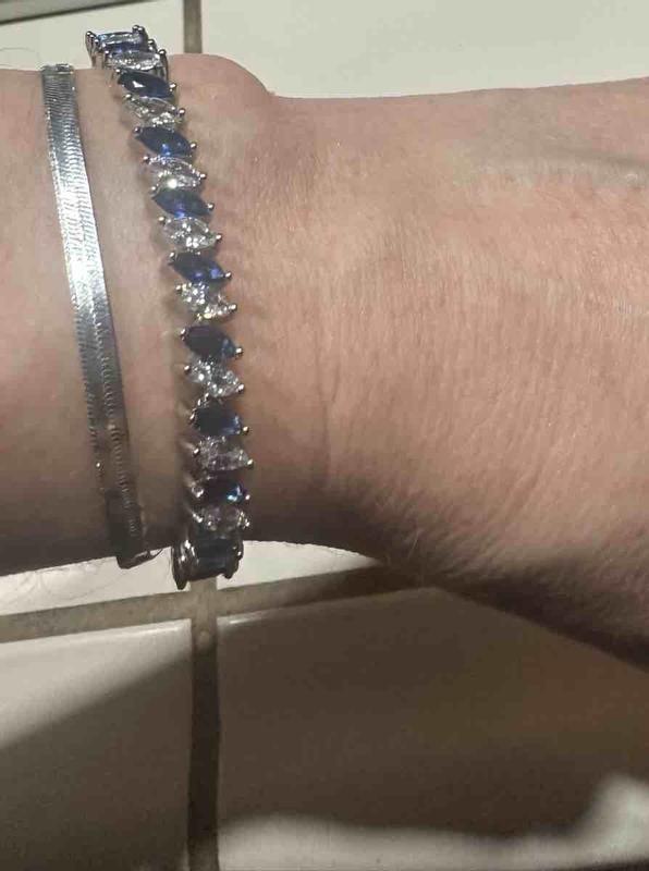 Review Thumbnail Image 0 238957334