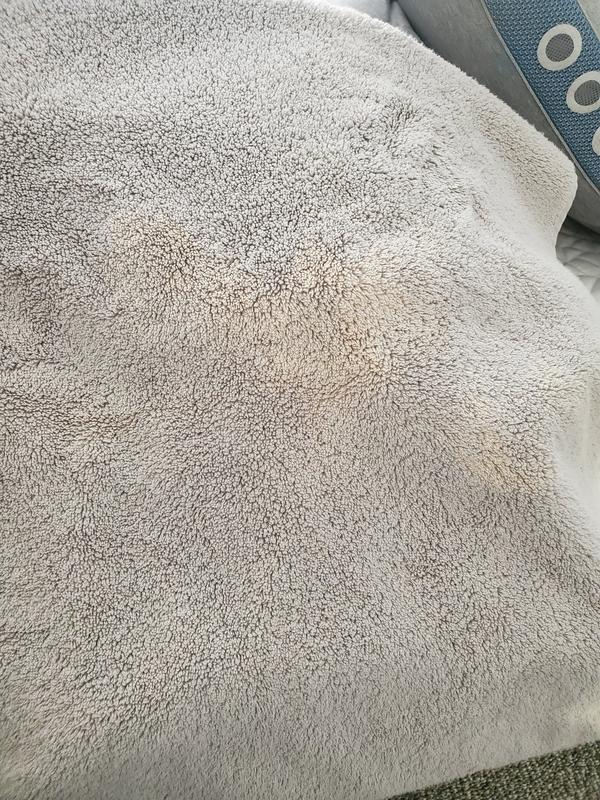 Customer photo for "Soft and fluffy but not worth it"