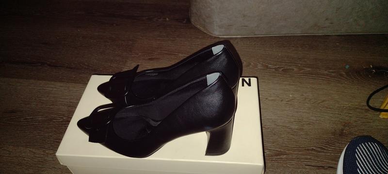 Customer photo for "Beretta Buckle Pump"