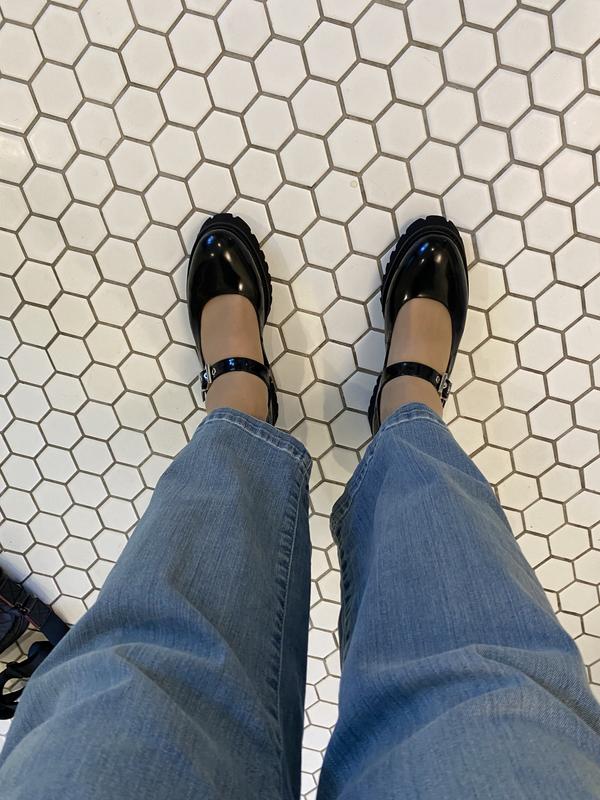 Review Thumbnail Image 0 225102221