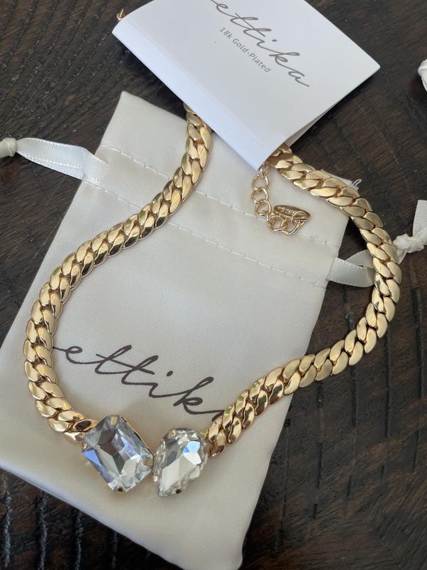 Customer photo for "This is the it girl necklace!"