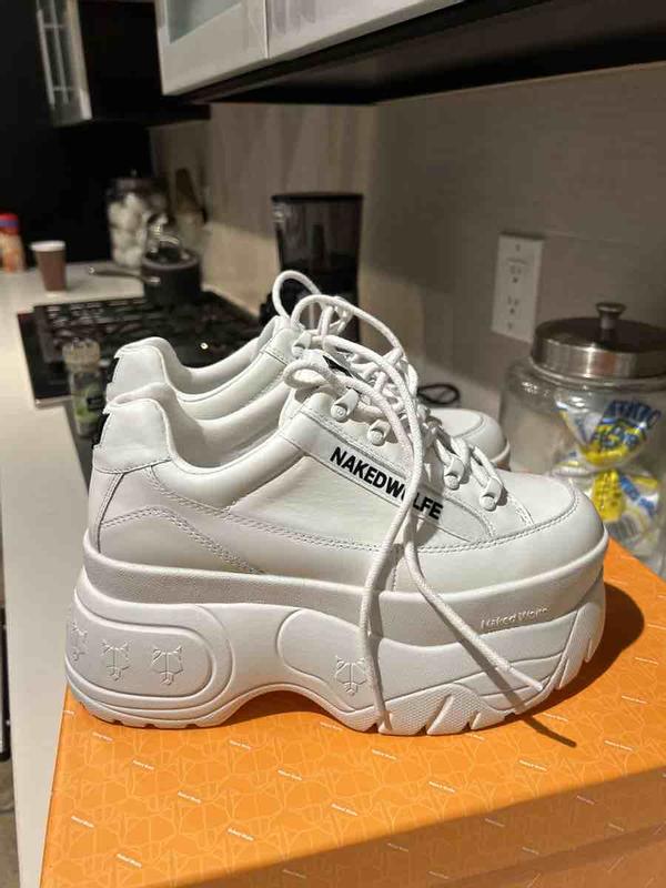 Review Thumbnail Image 0 229943450