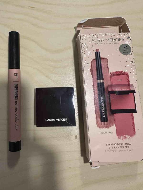 Customer photo for "Wrong item inside the package"