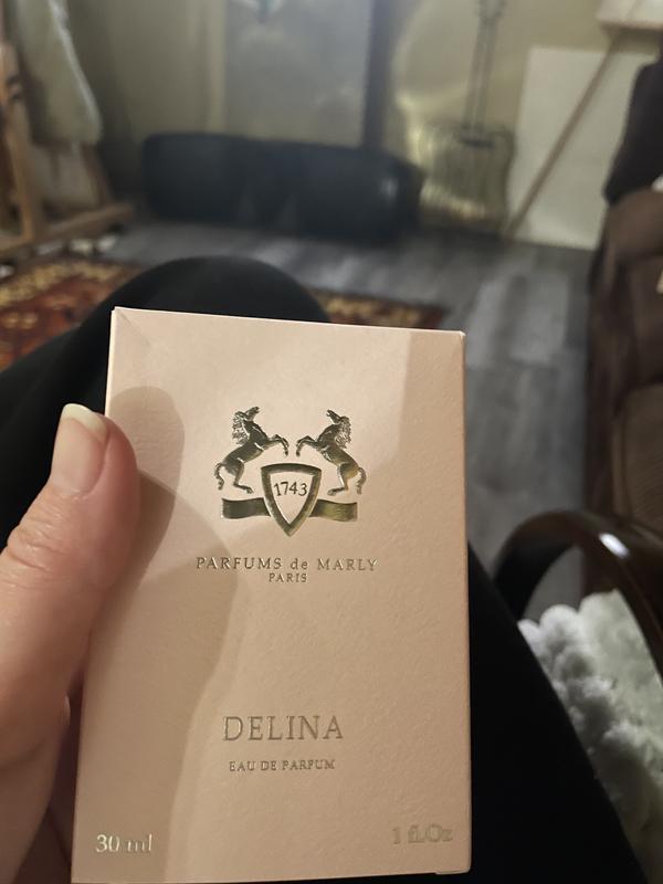 Customer photo for "My new favorite parfum"