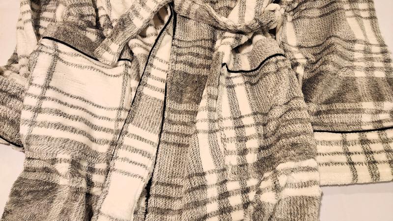 Review Thumbnail Image 3 229110770