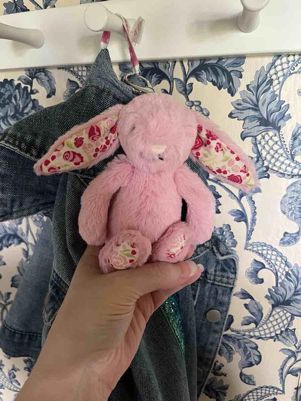 Customer photo for "it is small but adorable"