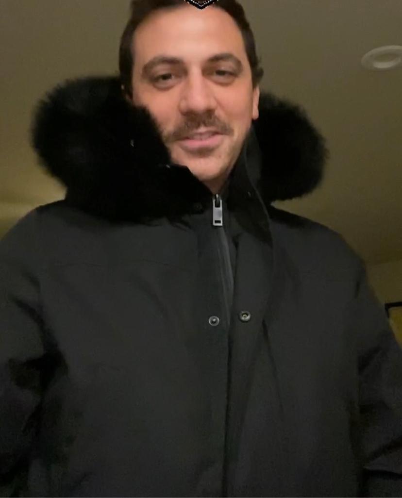 Review Thumbnail Image 0 196409433