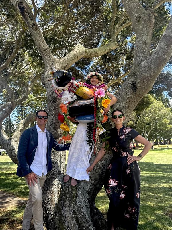 Review Thumbnail Image 0 242998924