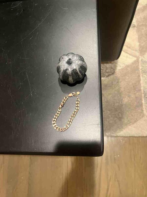 Customer photo for "Look great, does not last"