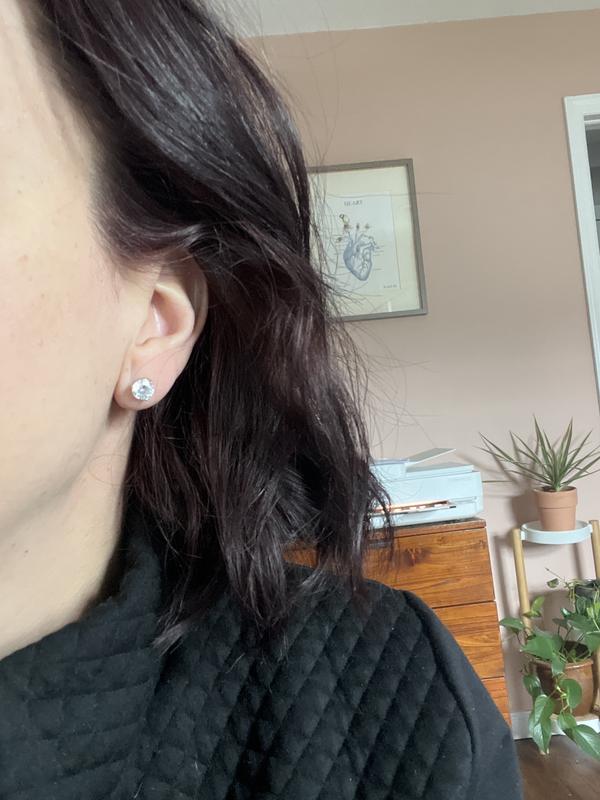 Customer photo for "Gorgeous Everyday Earings"