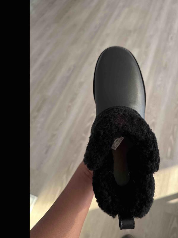 Customer photo for "doesnt look the same in person"