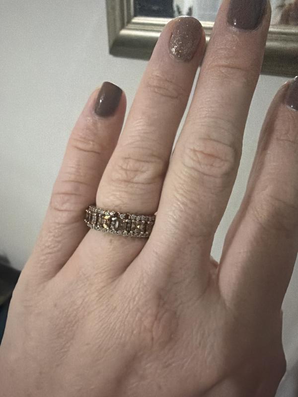 Review Thumbnail Image 0 247218606