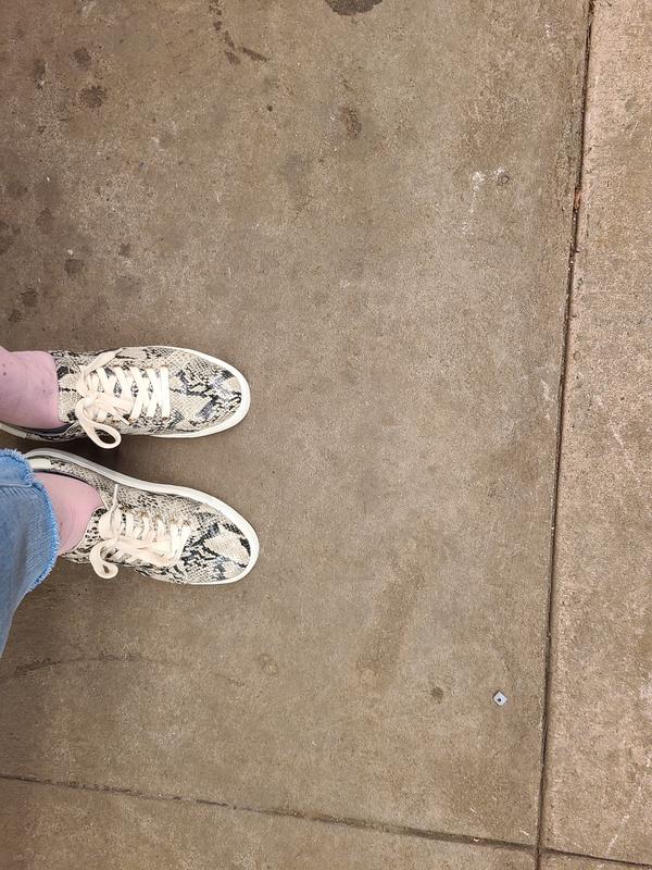 Review Thumbnail Image 0 208937408