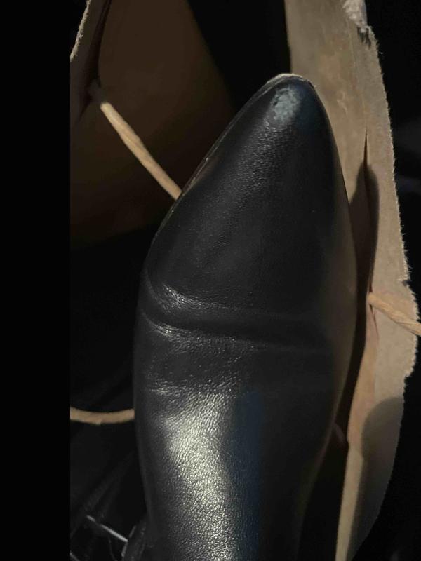 customer service as bad as the boots they sell