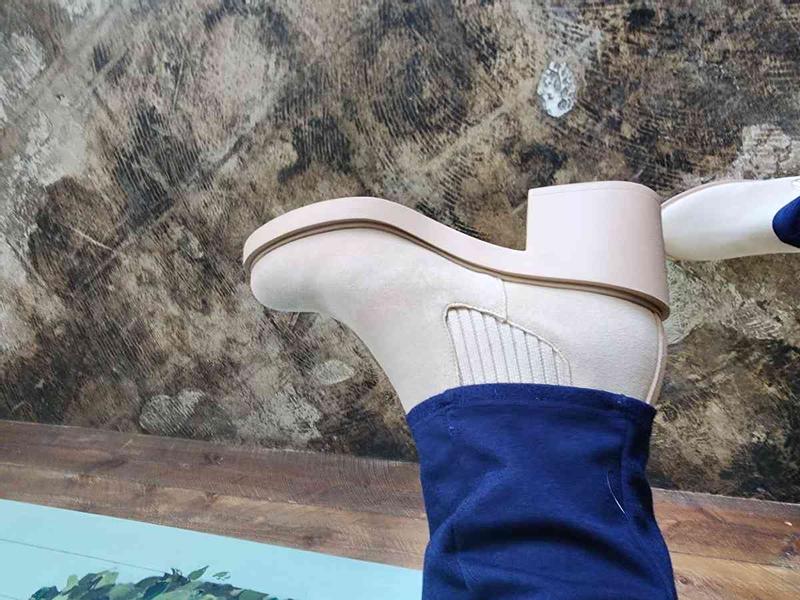 Review Thumbnail Image 0 239875775