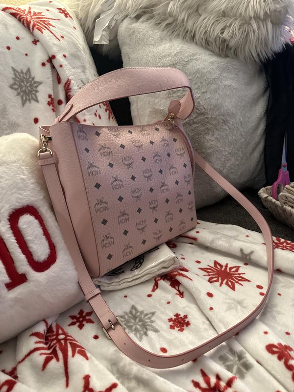 Review Thumbnail Image 0 221936615