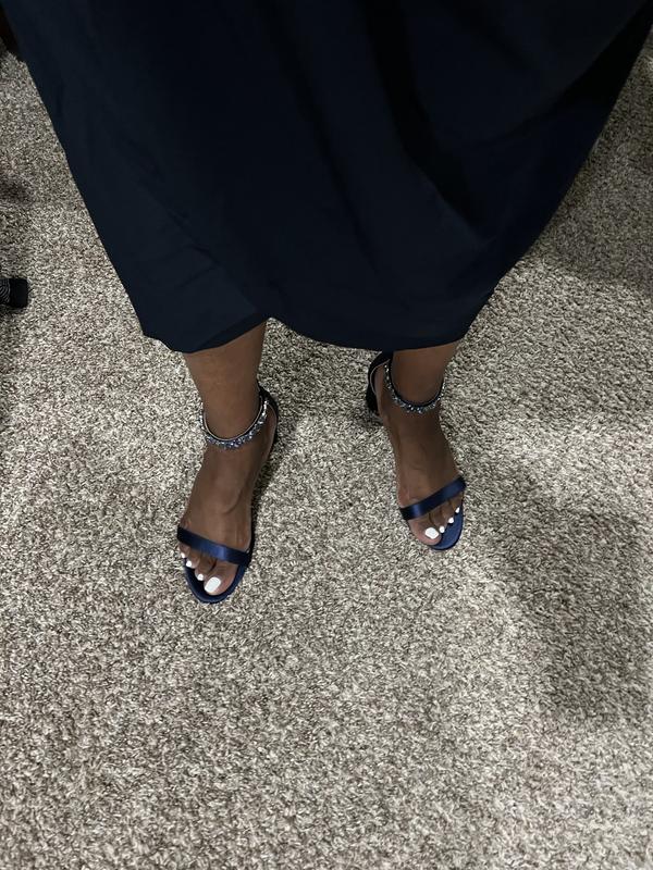 Review Thumbnail Image 0 228399694