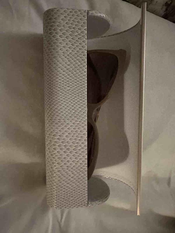 Review Thumbnail Image 2 231541926