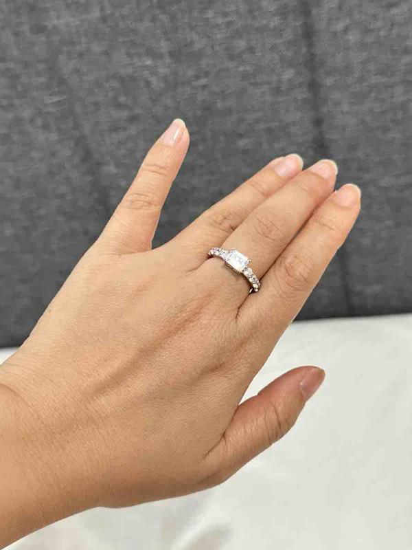 Review Thumbnail Image 0 233974863