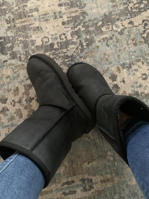 Comfortable ugh boot.