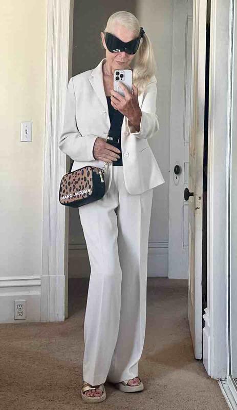 Review Thumbnail Image 0 249263911