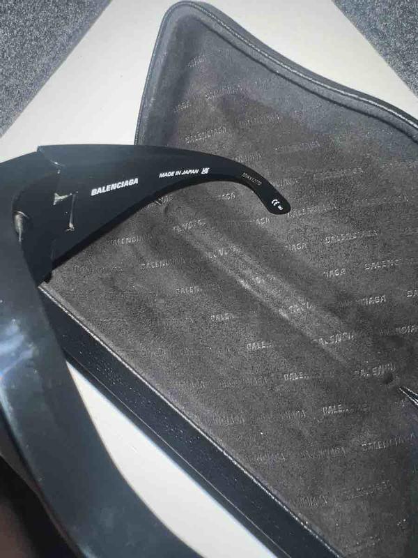 Review Thumbnail Image 0 226161064