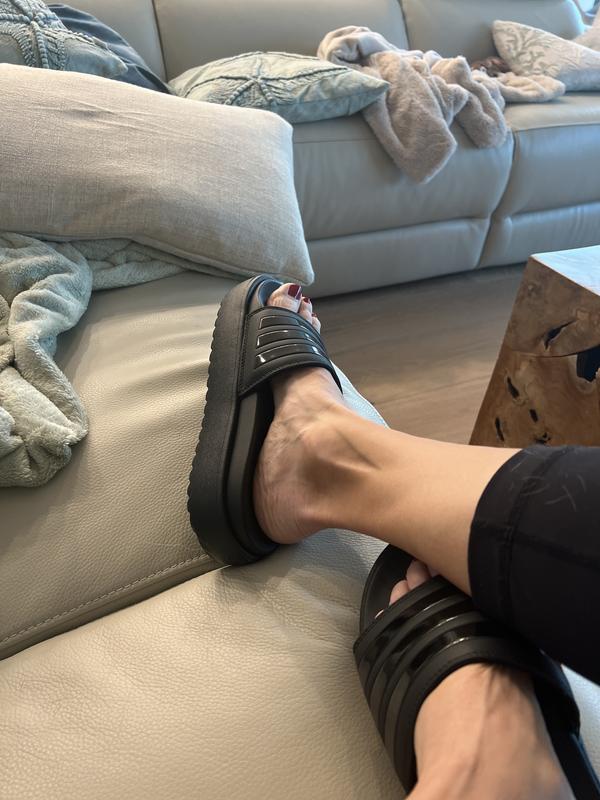 AMAZING SLIDES, Men’s sizing.