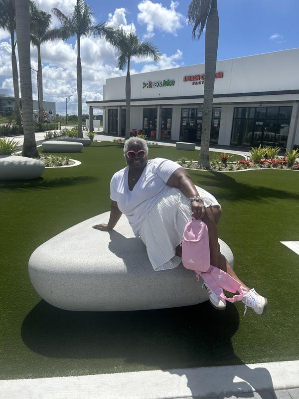 Review Thumbnail Image 0 244600670