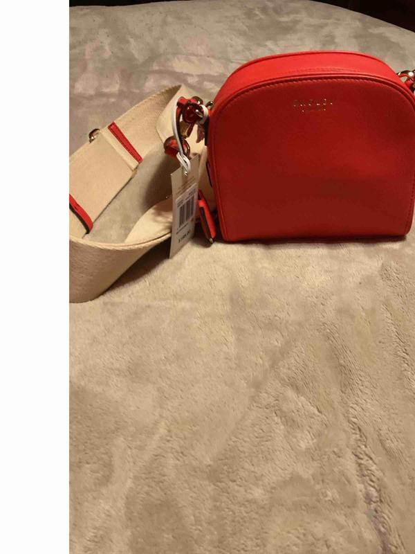 Review Thumbnail Image 0 243694825