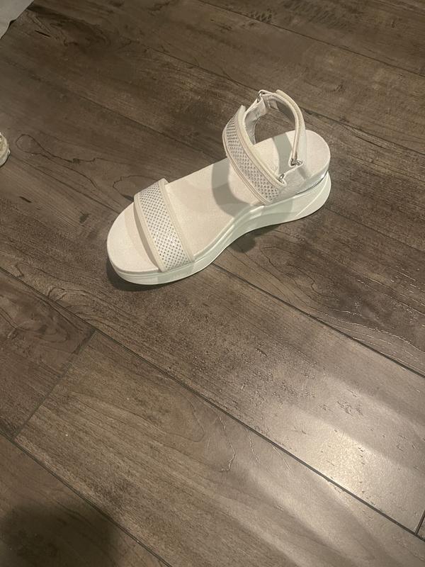 Review Thumbnail Image 0 235605990